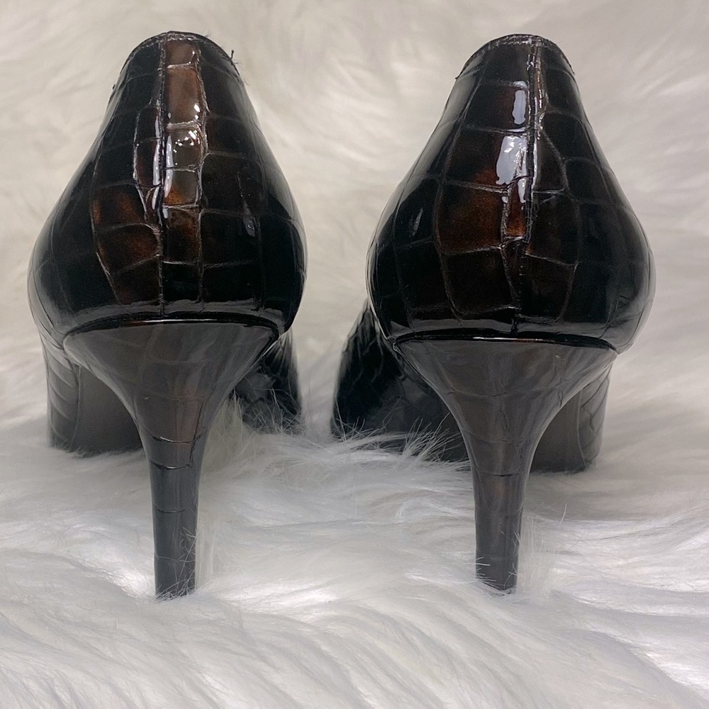 Stuart Weitzman Crocodile Pattern Brown Heels Siz… - image 3